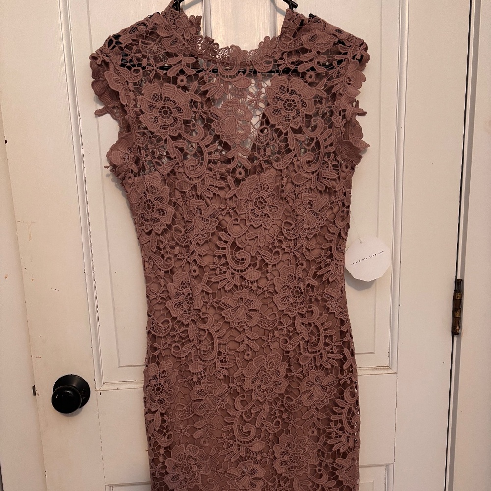 NWT Paperdolls lace cocktail dress